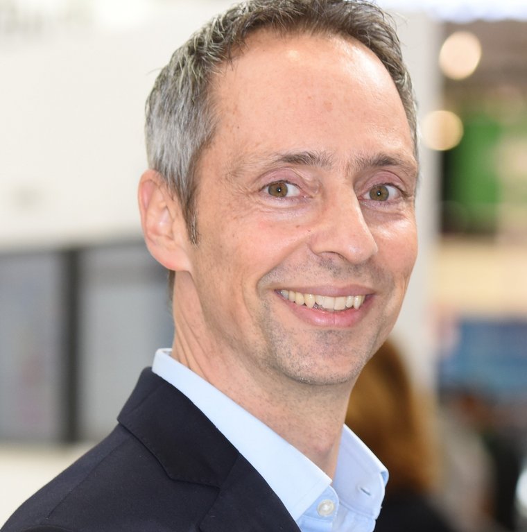 Portrait image of Matthias Gukelberger, Head of Business Line Service at G+D