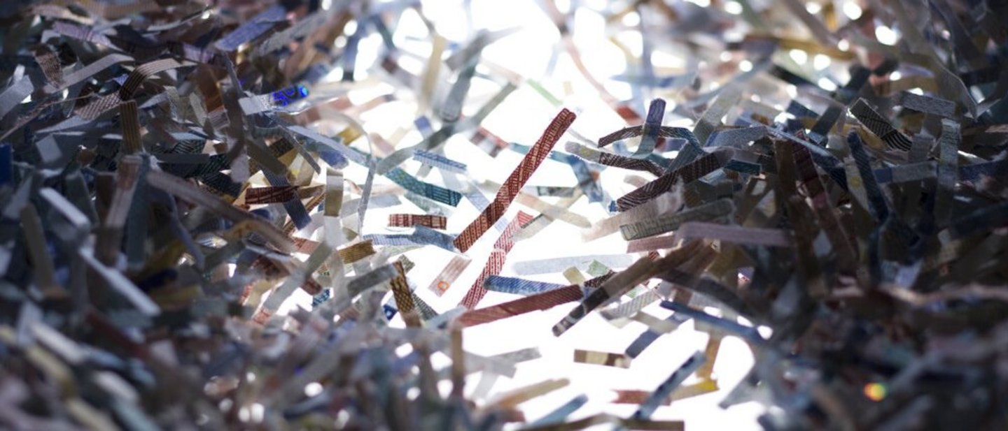 Shredded snippets from banknotes